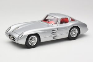 Mercedes 300 SLR Uhlenhaut Coupe Hopea Maisto 1:18 36898 Metalli