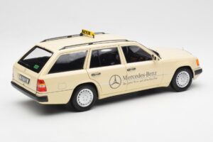 Mercedes 300D S124 T-Model Vaalea Norsunluu Taxi Jälleenmyyjäpainos Norev 1:18 B66040702 Metalli — kuva 3 / 8