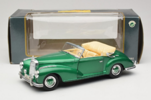 Mercedes 300S Cabriolet Green Metallic Maisto 1:18 52116 Metalli — kuva 7 / 7