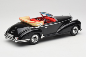 Mercedes 300S W188 Roadster Musta Welly 1:18 801-3271398 Metalli — kuva 3 / 8