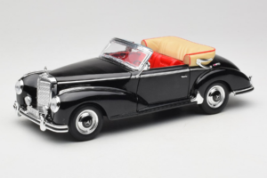 Mercedes 300S W188 Roadster Musta Welly 1:18 801-3271398 Metalli