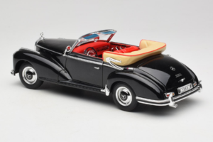 Mercedes 300S W188 Roadster Musta Welly 1:18 801-3271398 Metalli — kuva 7 / 8
