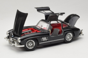 Mercedes 300SL Musta Bburago 1:18 3015-M3 Metalli — kuva 2 / 8