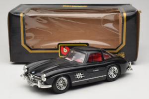 Mercedes 300SL Musta Bburago 1:18 3015-M3 Metalli — kuva 8 / 8