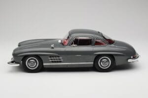 Mercedes 300SL W198 Gullwing Graphite Grey Norev 1:12 123852 Metalli — kuva 3 / 6