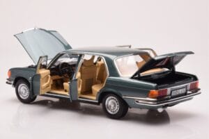 Mercedes 450 SEL 6.9 W116 Petrol Metalinen Norev 1:18 183974 Metalli — kuva 5 / 8