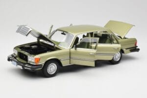 Mercedes 450 SEL W116 J.R. Ewing Dallas Hopeanvihreä Norev 1:18 183975 Metalli — kuva 2 / 8