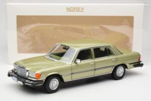 Mercedes 450 SEL W116 J.R. Ewing Dallas Hopeanvihreä Norev 1:18 183975 Metalli — kuva 8 / 8