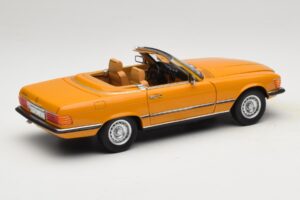 Mercedes 450 SL R107 Cayenne Orange Norev 1:18 183350 Metalli — kuva 4 / 10