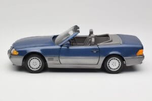 Mercedes SL 500 R129 Nautic Blue Metallic Revell 1:18 8081 Metalli — kuva 4 / 8