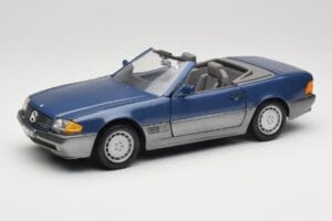 Mercedes SL 500 R129 Nautic Blue Metallic Revell 1:18 8081 Metalli