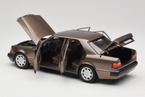 Mercedes 500E W124 Impala Metallic Norev 1:18 183954 Metalli — kuva 5 / 8