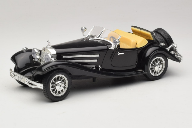 Mercedes 500K Roadster Musta Bburago 1:18 3020-P2 Metalli