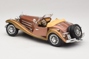 Mercedes 500K Roadster Kupari Metallic Bburago 1:18 3020-P1 Metalli — kuva 5 / 8