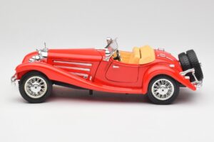 Mercedes 500K Roadster Punainen Bburago 1:18 3020 Metalli — kuva 4 / 8