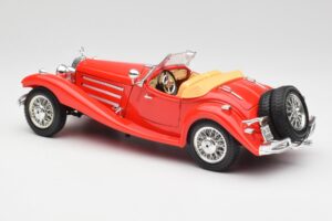 Mercedes 500K Roadster Punainen Bburago 1:18 3020 Metalli — kuva 7 / 8
