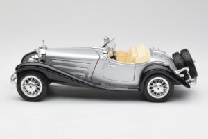 Mercedes 500K Roadster Hopea Bburago 1:18 3020-M1 Metalli — kuva 4 / 8