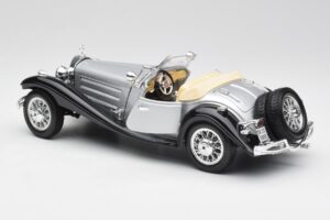 Mercedes 500K Roadster Hopea Bburago 1:18 3020-M1 Metalli — kuva 5 / 8