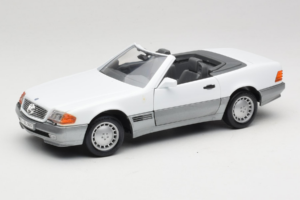 Mercedes 500 SL R129 Valkoinen Roadtough 1:18 92048 Metalli