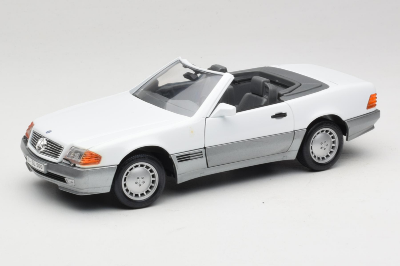 Mercedes 500 SL R129 Valkoinen Roadtough 1:18 92048 Metalli