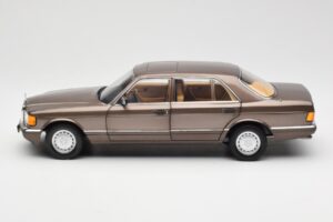 Mercedes 560 SEL W126 Impala Ruskea Jälleenmyyjäpainos Norev 1:18 B66040646 Metalli — kuva 4 / 8