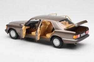 Mercedes 560 SEL W126 Impala Ruskea Jälleenmyyjäpainos Norev 1:18 B66040646 Metalli — kuva 5 / 8