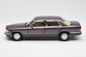 Mercedes 560 SEL W126 Violetti Metallic Norev 1:18 183544 Metalli — kuva 4 / 8