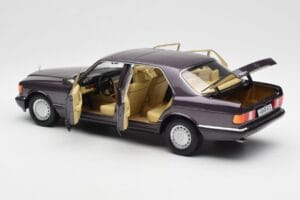 Mercedes 560 SEL W126 Violetti Metallic Norev 1:18 183544 Metalli — kuva 5 / 8