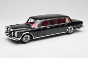 Mercedes 600 Pullman W100 Musta NZG 1:18 1071/50 Metalli
