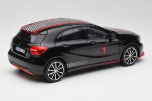 Mercedes A-Class W176 AMG Musta Norev 1:18 183596 Metalli — kuva 3 / 8