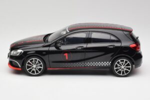 Mercedes A-Class W176 AMG Musta Norev 1:18 183596 Metalli — kuva 4 / 8