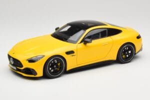 Mercedes AMG GT 43 C192 Turbo Sun Yellow NZG 1:18 B66960587 Metalli