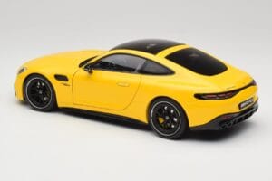 Mercedes AMG GT 43 C192 Turbo Sun Yellow NZG 1:18 B66960587 Metalli — kuva 7 / 8