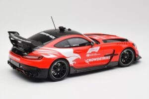 Mercedes AMG GT Black Series C190 Safety Car F1 2023 Minichamps 1:18 155032091 Metalli — kuva 2 / 6