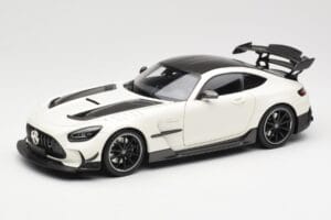 Mercedes AMG GT C190 Black Series Diamond White Metallic Minichamps 1:18 110032020 Metalli