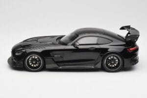 Mercedes AMG GT C190 Black Series Jet Black Metallic Minichamps 1:18 155032024 Metalli — kuva 3 / 6