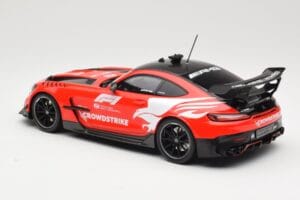 Mercedes AMG GT C190 Black Series Safety Car F1 2022 Minichamps 1:18 155032090 Metalli — kuva 5 / 6