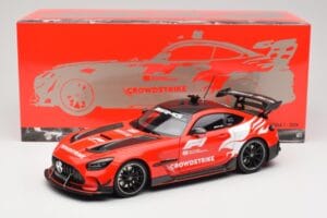 Mercedes AMG GT C190 Black Series Safety Car F1 2024 Minichamps 1:18 110032090 Metalli — kuva 8 / 8