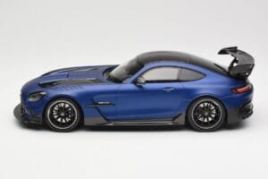 Mercedes AMG GT C190 Black Series Spectral Blue Magno Minichamps 1:18 155032021 Metalli — kuva 3 / 6