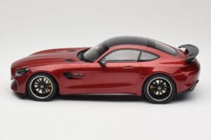 Mercedes AMG GT R C190 Jupiter Red Metallic Minichamps 1:18 155036027 Metalli — kuva 3 / 6