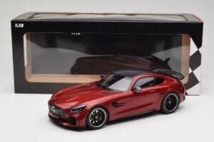 Mercedes AMG GT R C190 Jupiter Red Metallic Minichamps 1:18 155036027 Metalli — kuva 6 / 6