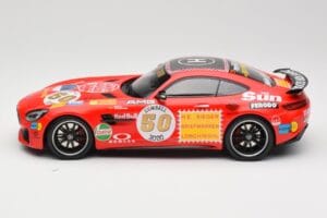Mercedes AMG GT R C190 Ruuskulta Minichamps 1:18 155036024 Metalli — kuva 3 / 6