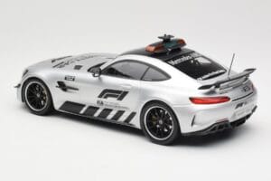 Mercedes AMG GT R C190 Safety Car F1 2019 Minichamps 1:18 155036090 Metalli — kuva 5 / 6