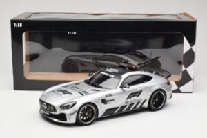 Mercedes AMG GT R C190 Safety Car F1 2019 Minichamps 1:18 155036090 Metalli — kuva 6 / 6