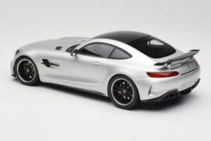 Mercedes AMG GT R C190 Hopea Minichamps 1:18 155036025 Metalli — kuva 5 / 6
