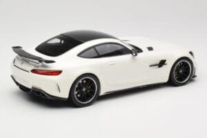 Mercedes AMG GT R C190 Valkoinen Metallic Minichamps 1:18 155036028 Metalli — kuva 2 / 6