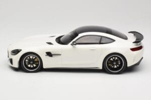 Mercedes AMG GT R C190 Valkoinen Metallic Minichamps 1:18 155036028 Metalli — kuva 3 / 6