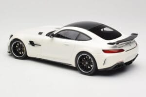 Mercedes AMG GT R C190 Valkoinen Metallic Minichamps 1:18 155036028 Metalli — kuva 5 / 6
