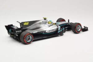 Mercedes AMG Petronas W08 V. Rossi Ride Swap Valencia December 2019 Minichamps 1:18 110191746 Metalli — kuva 2 / 6