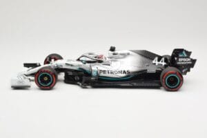 Mercedes AMG Petronas W10 #44 L. Hamilton Winner German GP 2019 Minichamps 1:18 110191144 Metalli — kuva 3 / 6